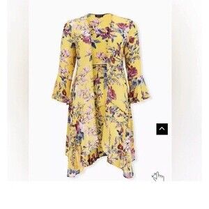 NWT - Yellow floral crepe hanker chief duster kimono-   size 1 torrid Tag Is Cut